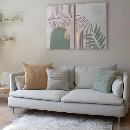 Kernsanierte Moderne Helle Wohlfuehloase Appartement