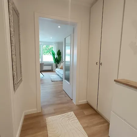 Kernsanierte Moderne Helle Wohlfuehloase Hilden
