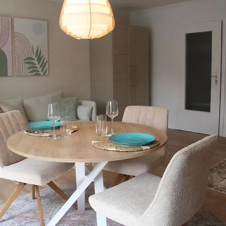 Kernsanierte Moderne Helle Wohlfuehloase Apartamento