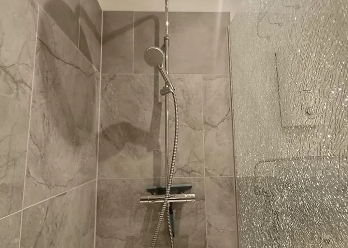 Kernsanierte Moderne Helle Wohlfuehloase Appartement Hilden